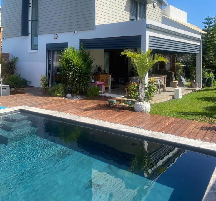 Villa Himani Saint-Gilles Les Bains Zewnętrze zdjęcie